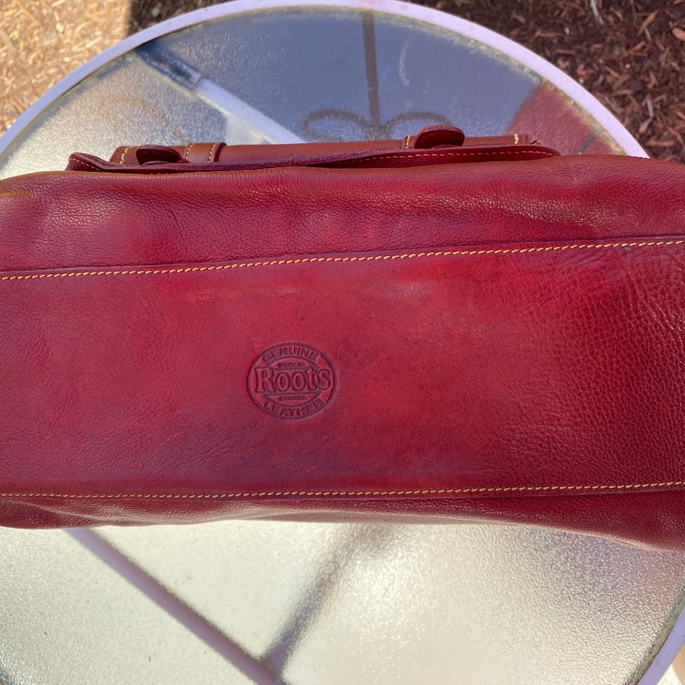 Rustic Red Leather bag from Roots - Picture 3 of 3
